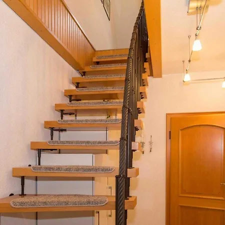 Alexander Lejlighed Trassenheide